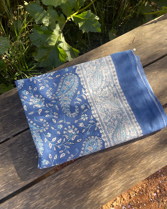 Nappe Bleu motif cachemire