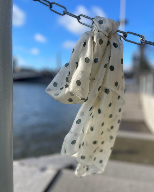Foulard en Soie Naturelle – Olivia