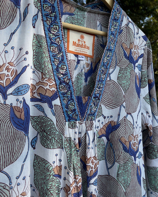 Robe longue en coton bleu floral - Ananda