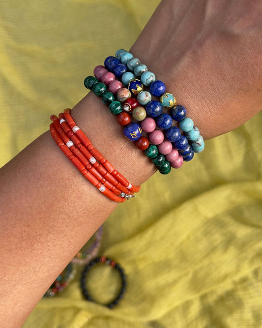 Bracelet en Thulite – Énergie vivante, douceur du cœur et expression authentique