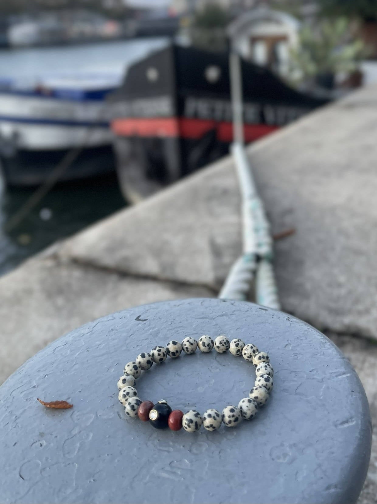 Bracelet en Jaspe Dalmatien – Équilibre, Protection et Vitalité – 8 mm