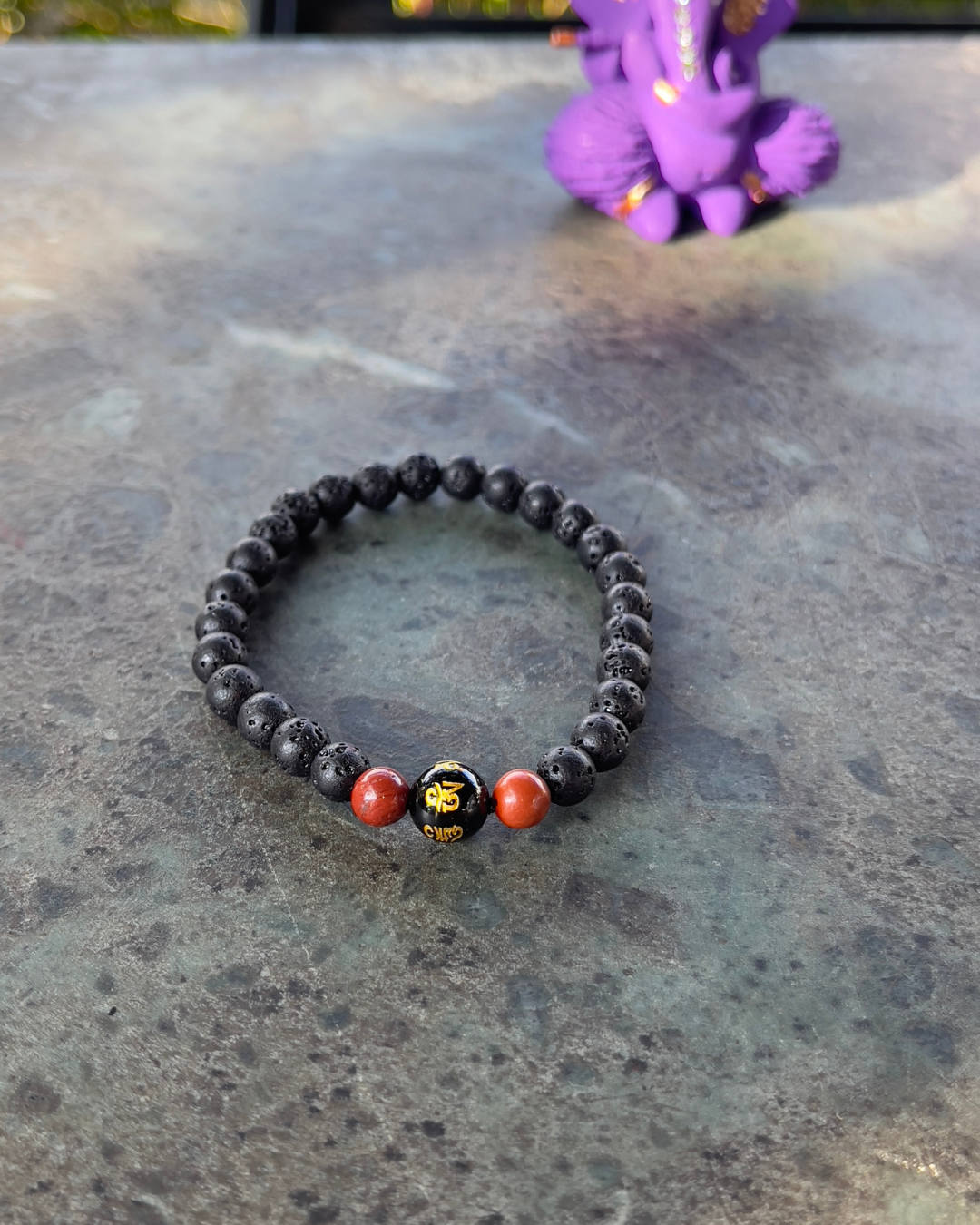 Bracelet en Pierre de Lave – Ancrage & Énergie