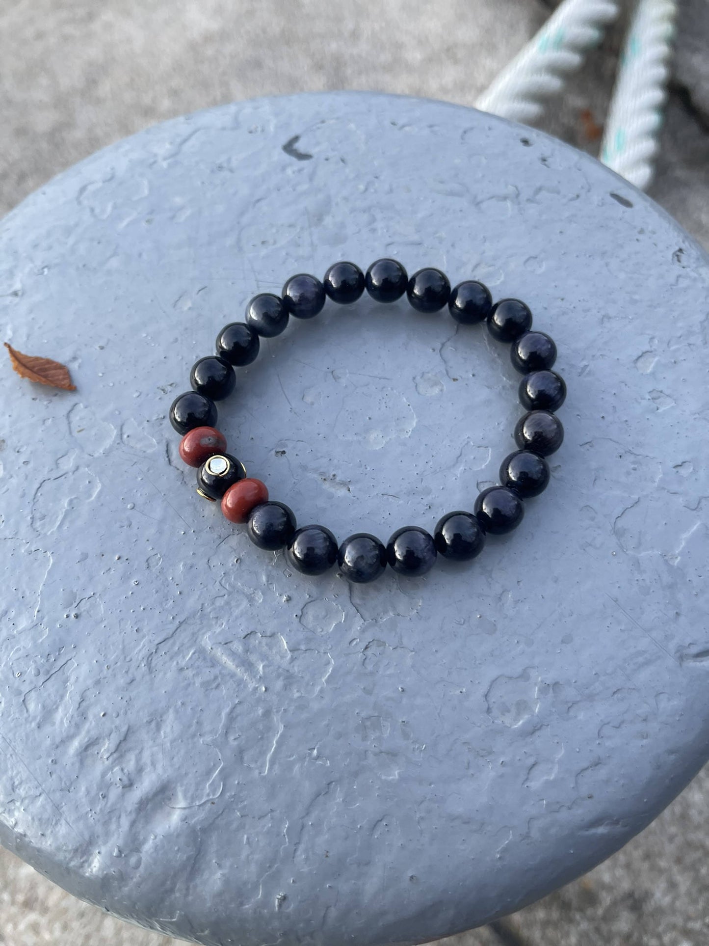 Bracelet en Œil de Tigre – Protection, Confiance et Stabilité – 8 mm