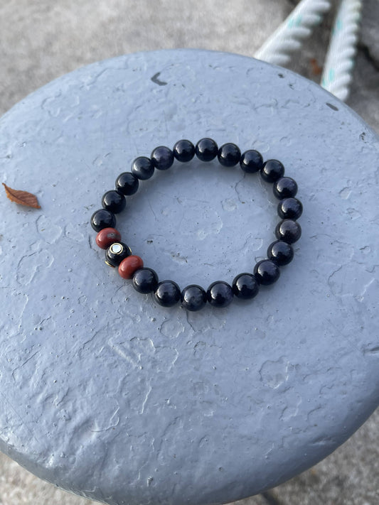 Bracelet en Œil de Tigre – Protection, Confiance et Stabilité – 8 mm