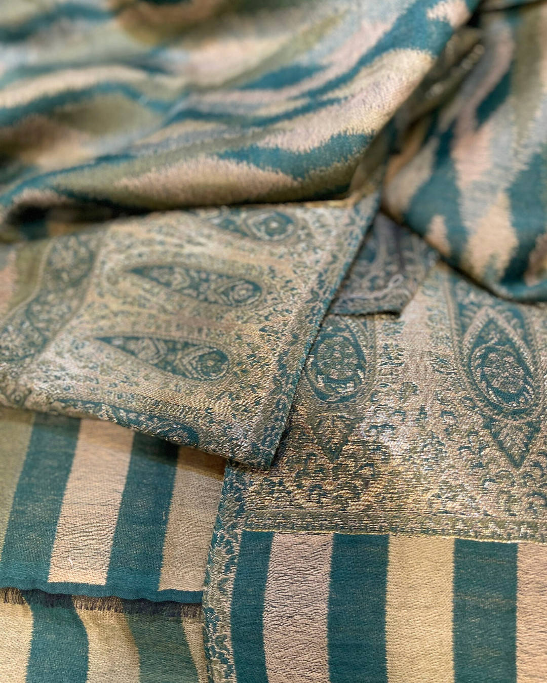 Grand Châle en Laine et Lurex TRADITIONNEL Vert – 100 x 200 cm