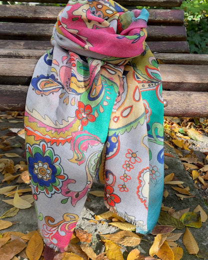 Paisley Wool and Silk Shawl – Soft, Lightweight and Colorful 70 x 190 cm
