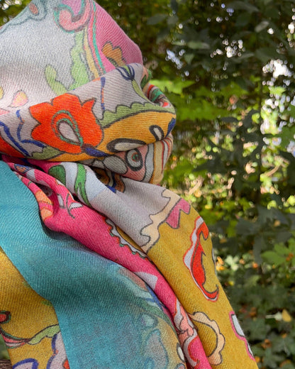 Paisley Wool and Silk Shawl – Soft, Lightweight and Colorful 70 x 190 cm