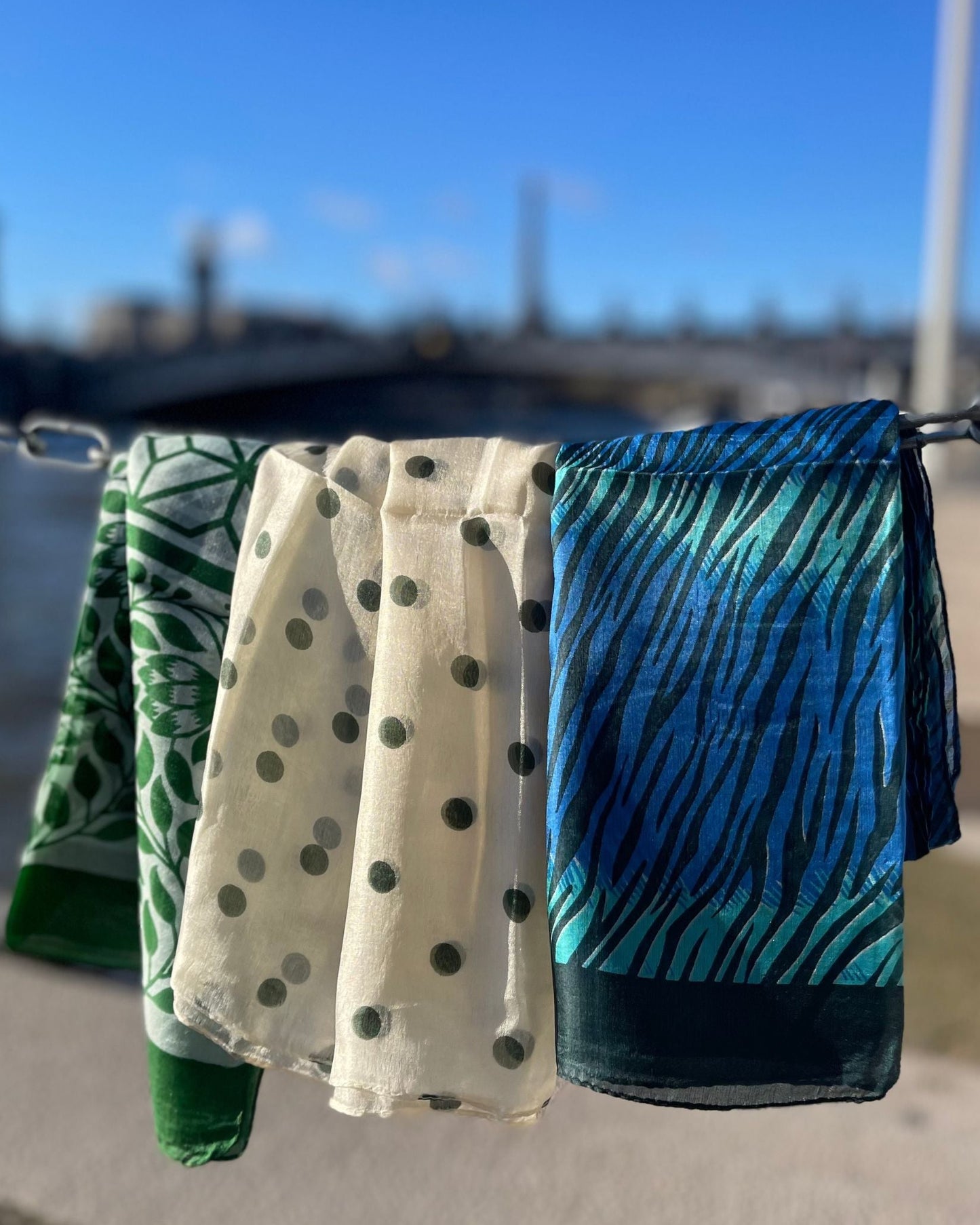 Foulard en Soie Naturelle – Olivia