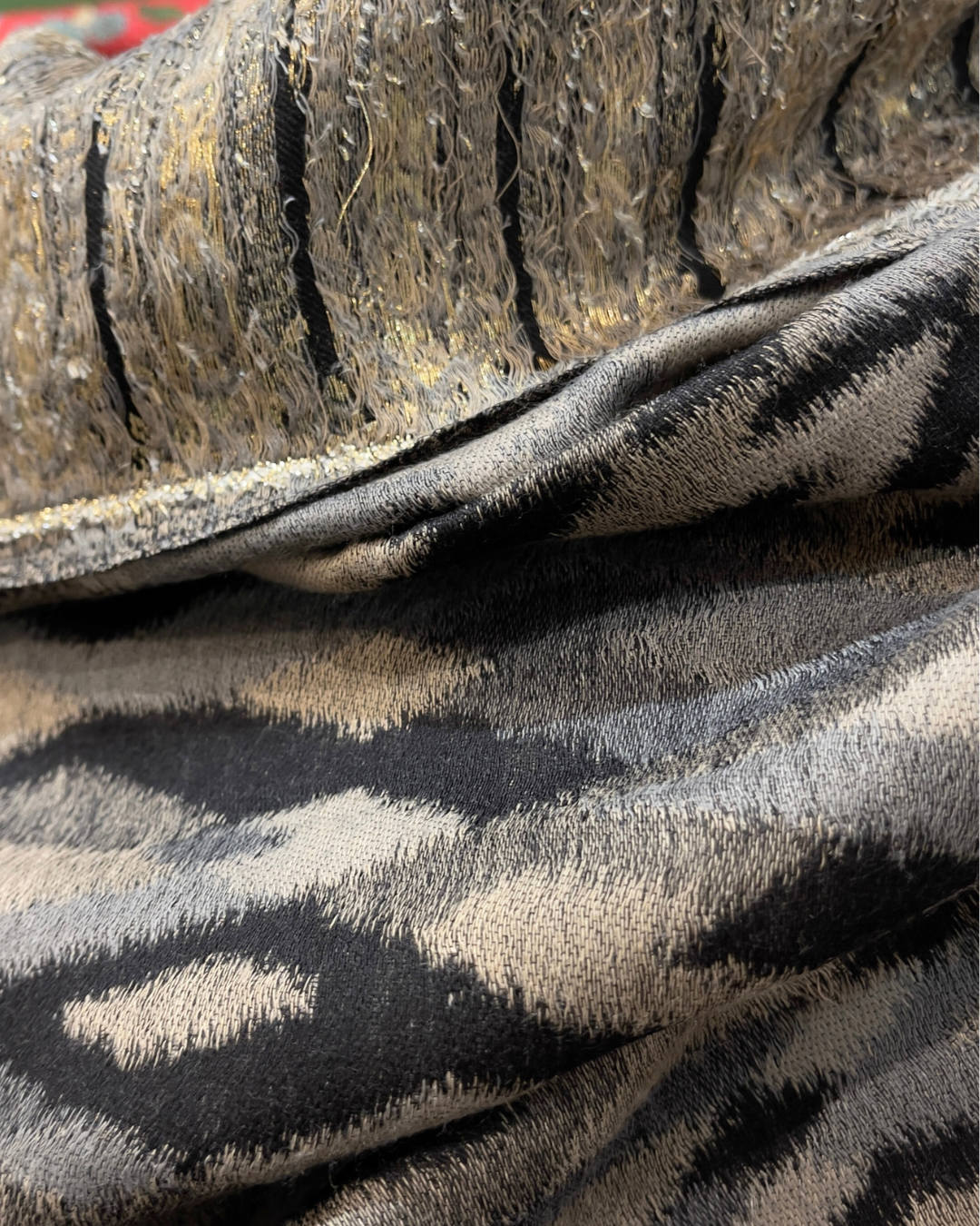 Grand Châle en Laine et Lurex TRADITIONNEL Noir – 100 x 200 cm