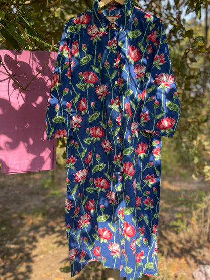 Robe chemise kurta femme en coton léger, imprimé pivoine bleu, longueur midi