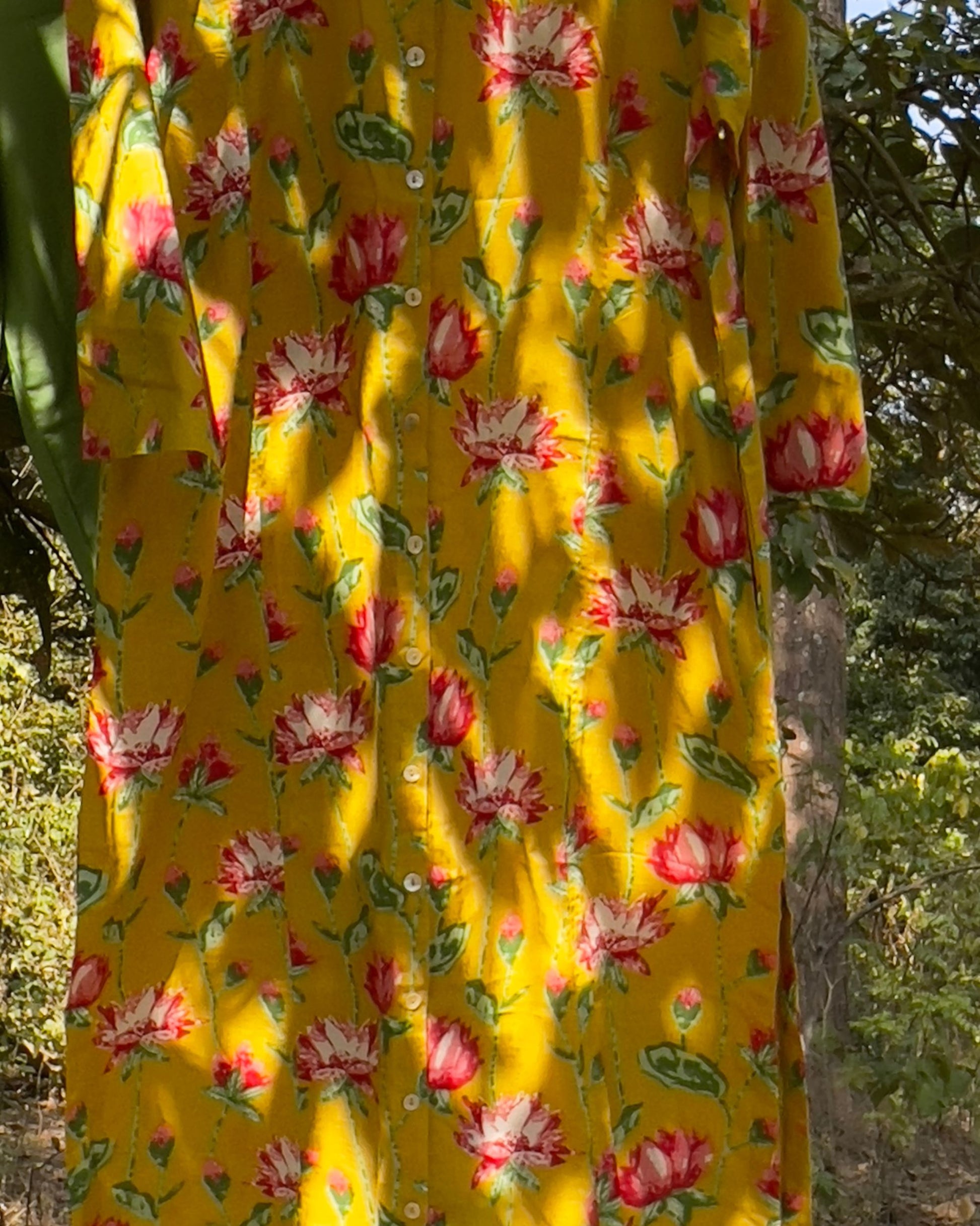 Robe chemise kurta femme en coton léger, imprimé pivoine jaune, longueur midi